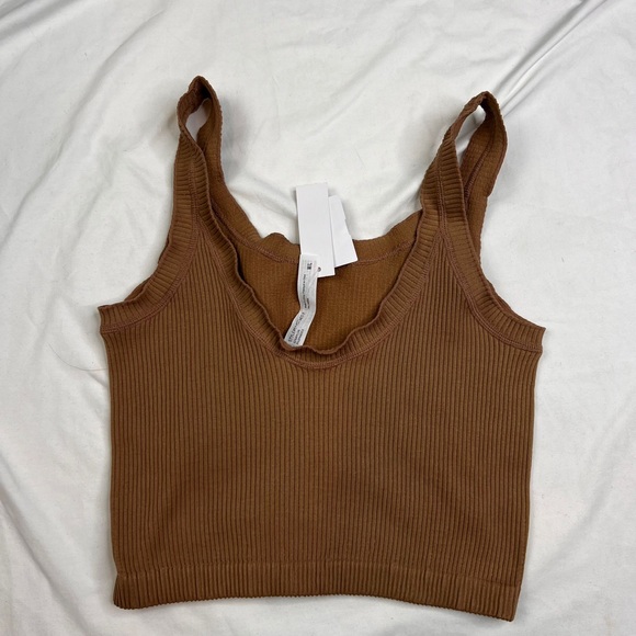 AKIRA Tops - NWT Akira Tan Round Neck Cropped Sleeveless Tank M/L A020824